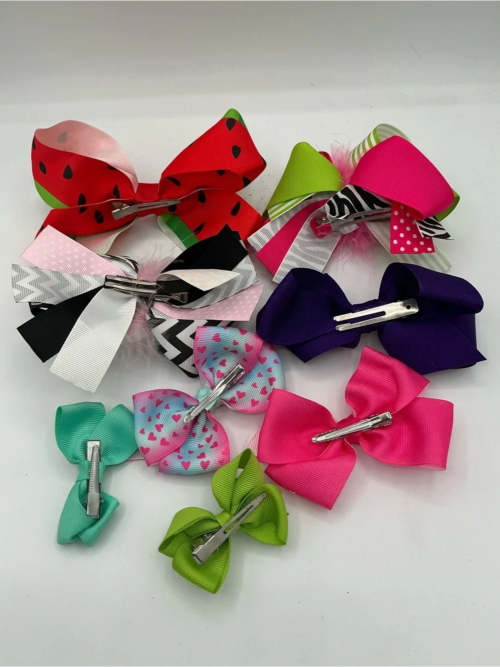 Girls hair bow set 8 medium size bows and 2 medium sizeponytail holders